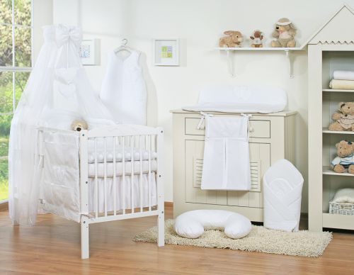 Bedding set 5-pcs 120x90 with canopy - Hanging Hearts white