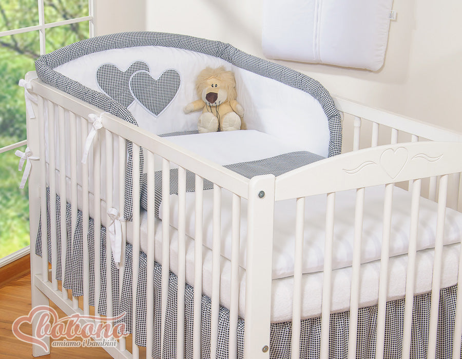 Bedding set 3-pcs 120x90 - Hanging Hearts black checkered