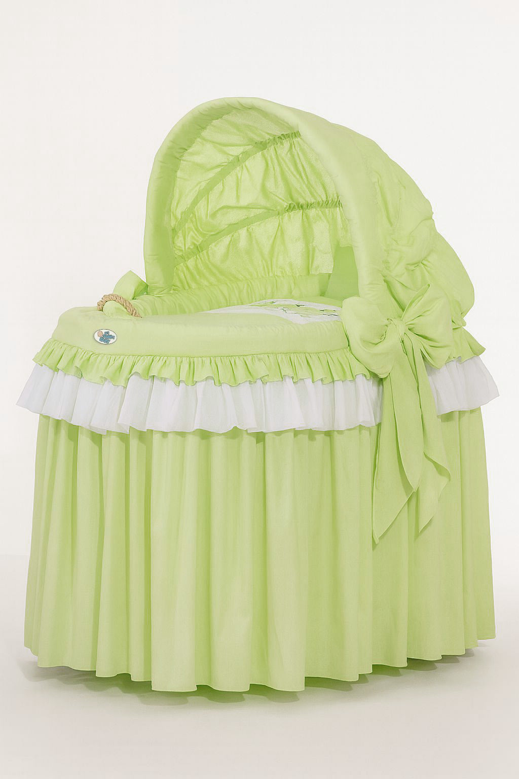 Moses Basket/Wicker hood crib- Little Princess green