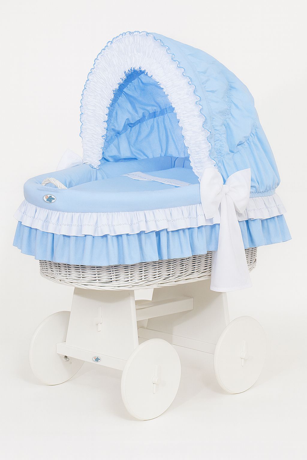 Moses Basket Wicker hood crib Bellamy - white + blue bedding