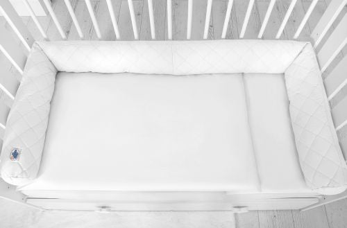 2-in-1 - Baby nest quilted - snake pillow bumper - white