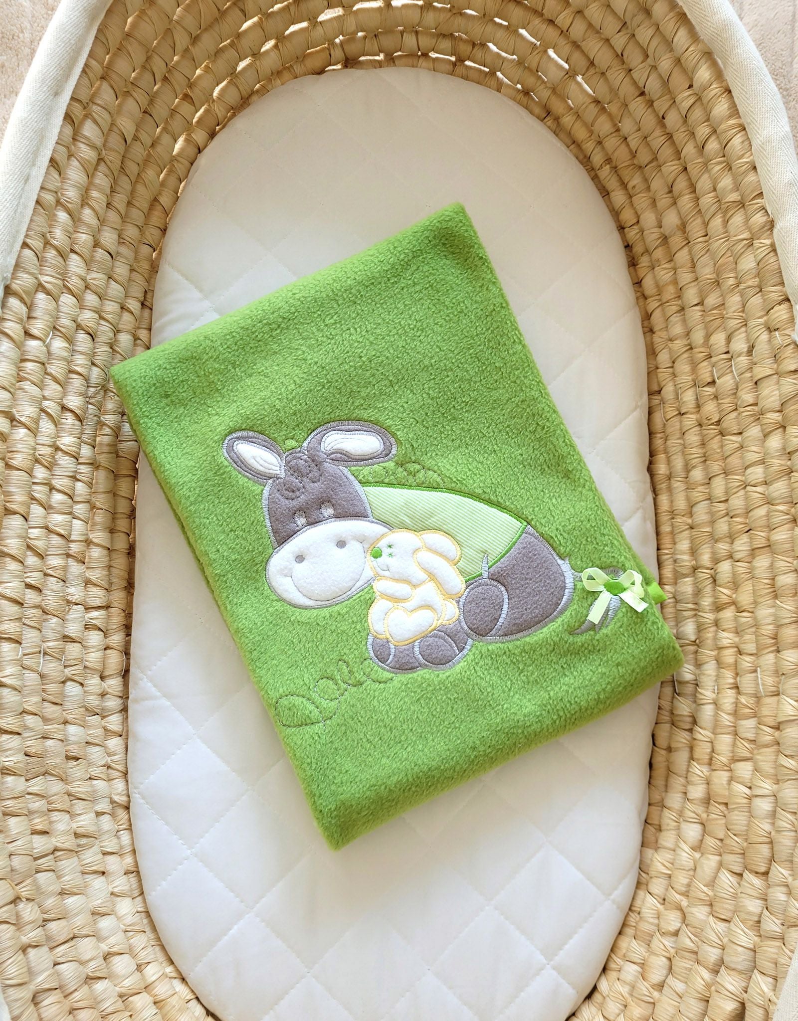 Polar fleece blanket for babies - Donkey Luca green