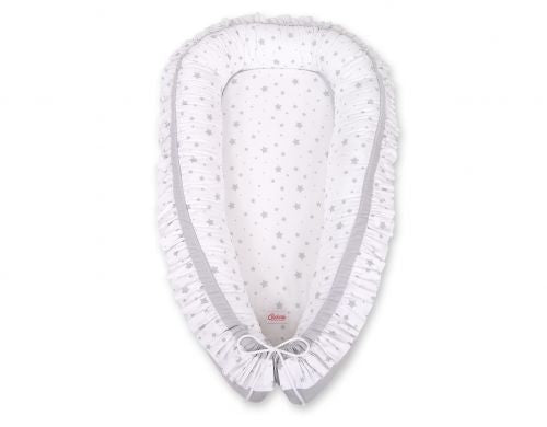 Baby nest with a ruffle - mini gray stars/gray