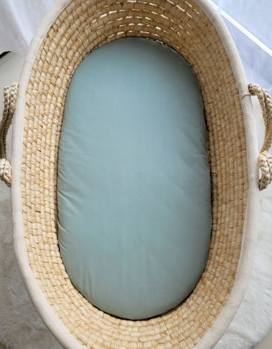 Sheet made of cotton for moses basket mattress 75x35 cm - pastel green